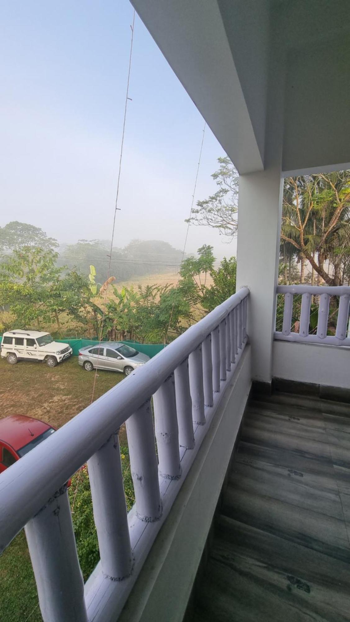 Shivaji Inn Kaziranga Exterior photo