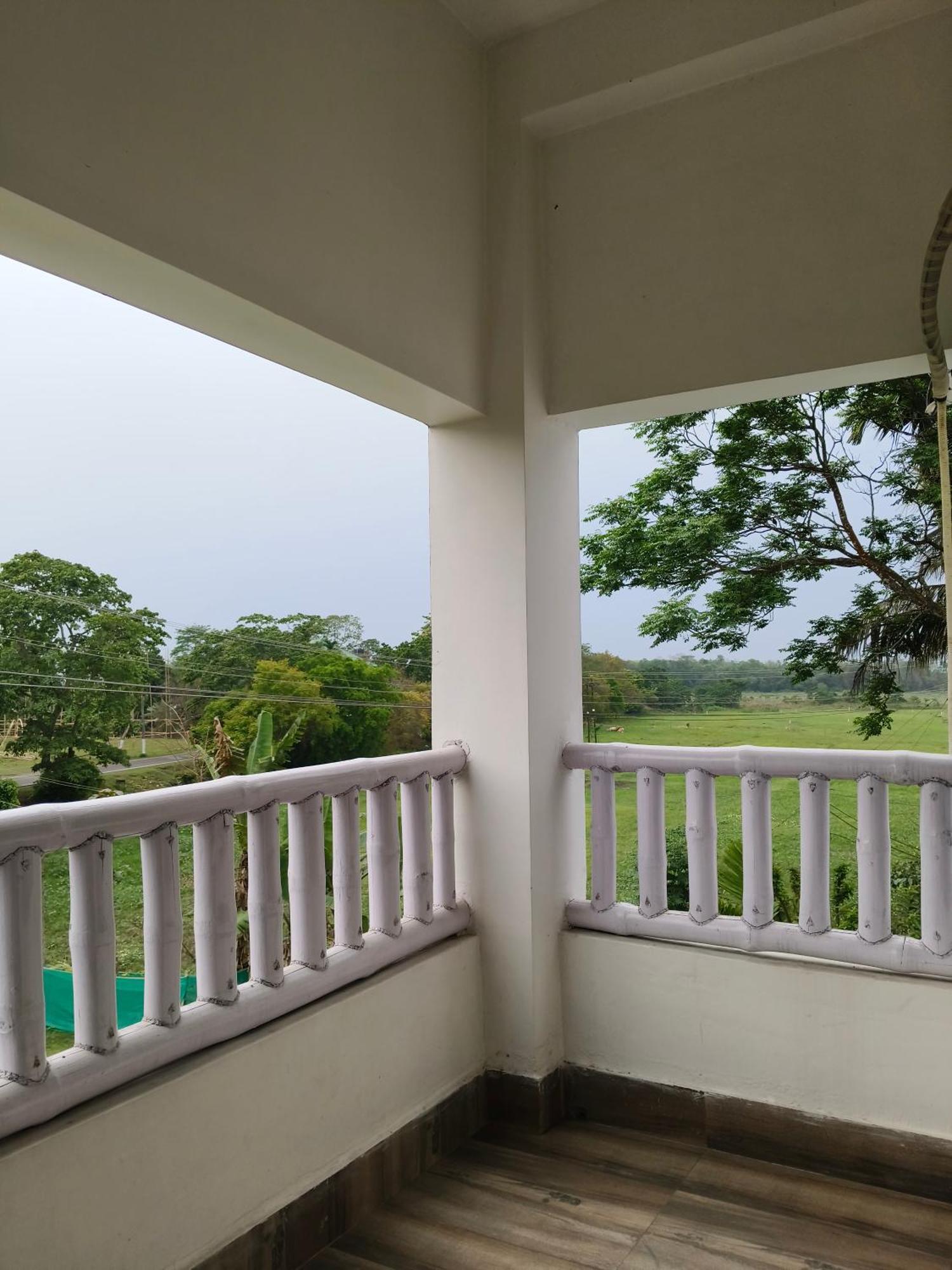 Shivaji Inn Kaziranga Exterior photo